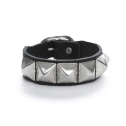 Pyramidnieten-Armband