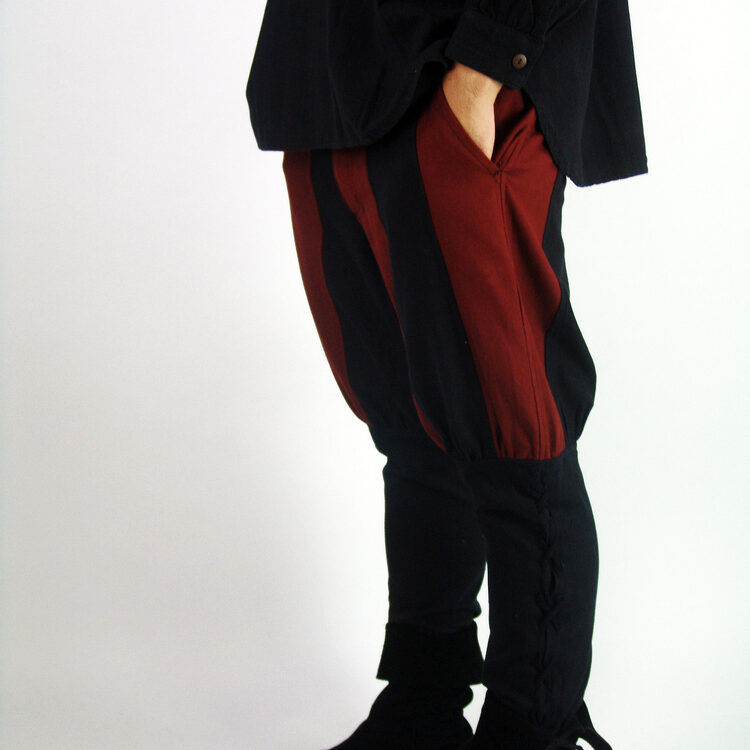 Wikingerhose, schwarz/rot