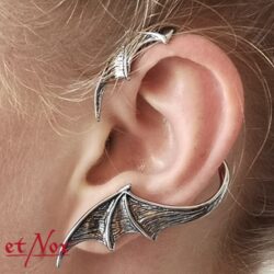 etNox Designer-Ohrring "Fledermaus", links