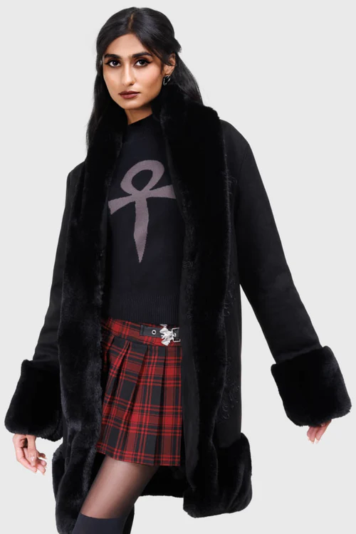 Bloodthorn Mantel von Killstar
